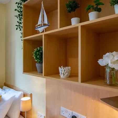 68 - Large Townhouse With Parking By Shortstays 度假居